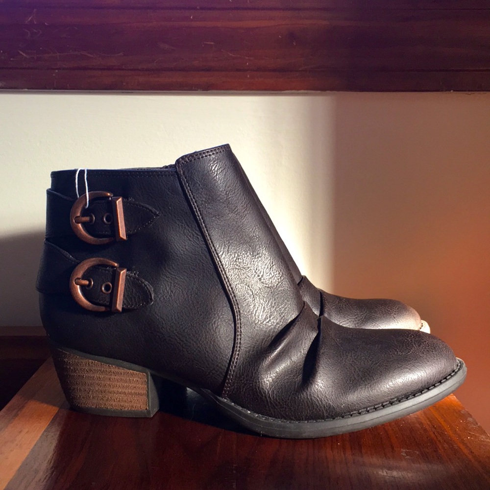 Dr.Scholls Brown Leather Booties -NWT